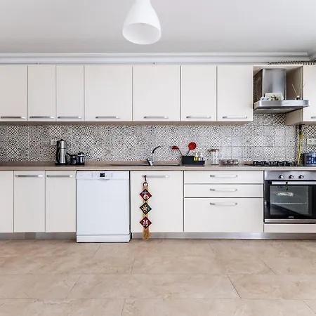 Spacious Cozy In Uskudar Near Harem Harbor *