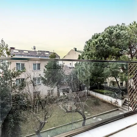 Spacious Cozy In Uskudar Near Harem Harbor Апартаменты *
